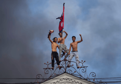 තරුණ අරගලය – නේපාලයේ පාඩම්
